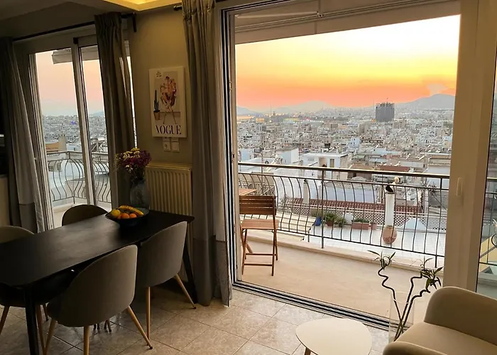 Porto Pireo Penthouse Sea View
